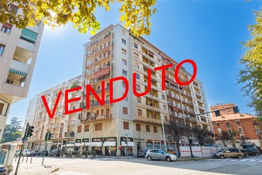 appartamento in vendita a Torino in zona Lingotto