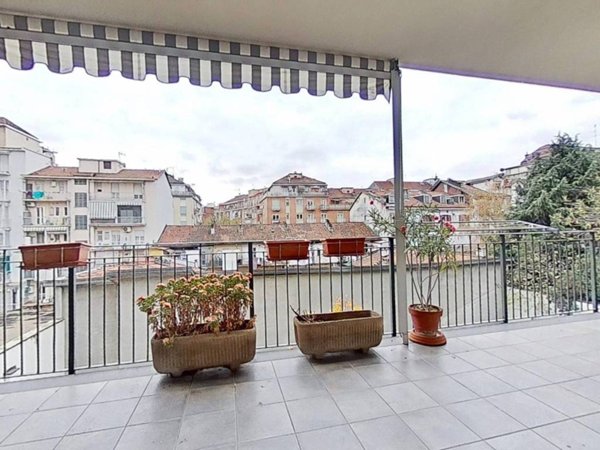 appartamento in vendita a Torino in zona Vanchiglia