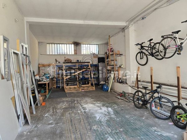 locale di sgombero in vendita a Torino in zona Madonna di Campagna