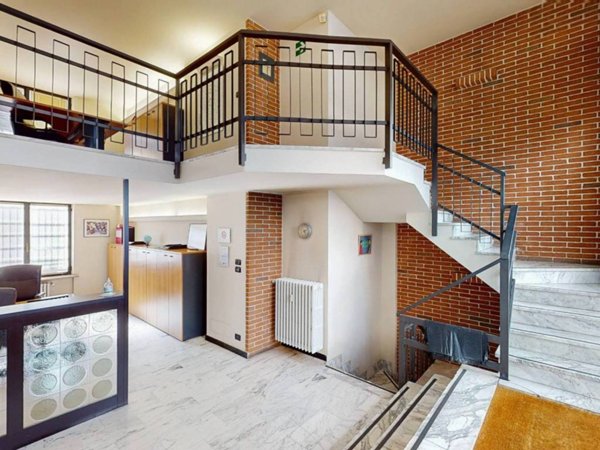 negozio in vendita a Torino in zona Santa Rita