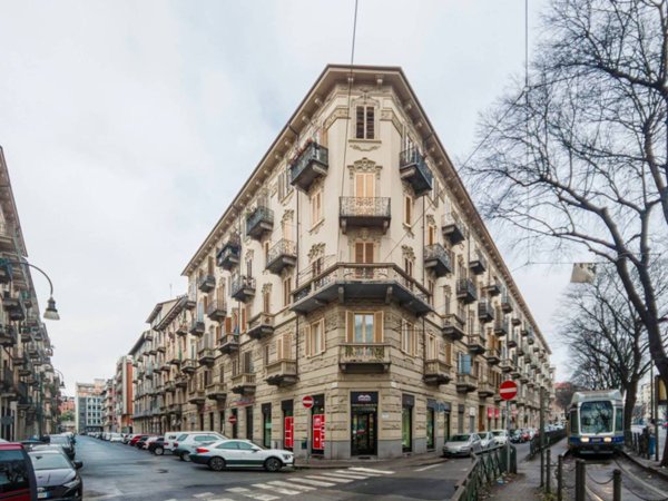 locale commerciale in vendita a Torino in zona San Donato