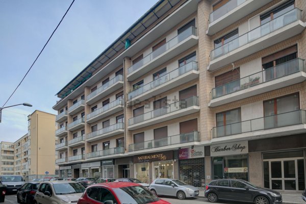 appartamento in vendita a Torino in zona Santa Rita