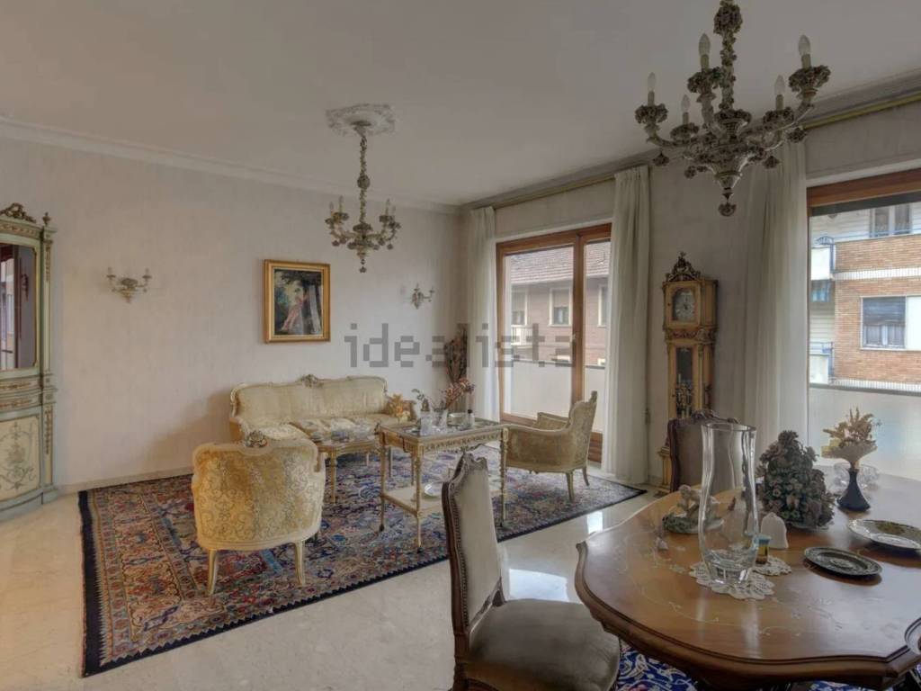 appartamento in vendita a Torino in zona Santa Rita