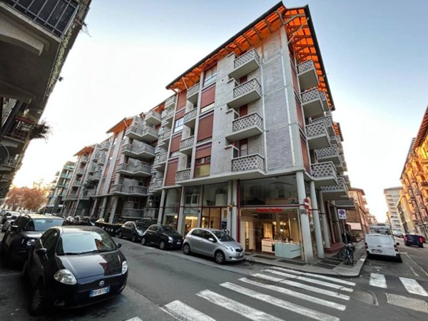 appartamento in vendita a Torino in zona San Salvario
