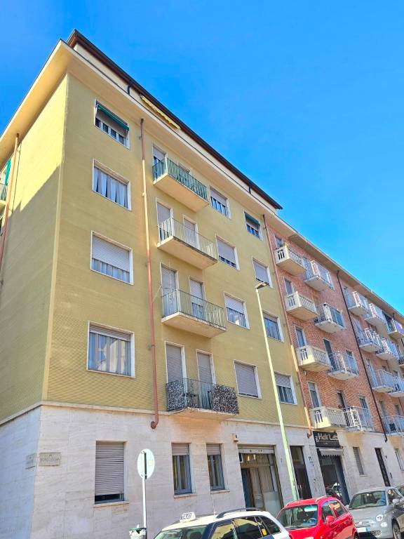 appartamento in vendita a Torino in zona Parella