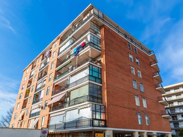 appartamento in vendita a Torino in zona Lucento
