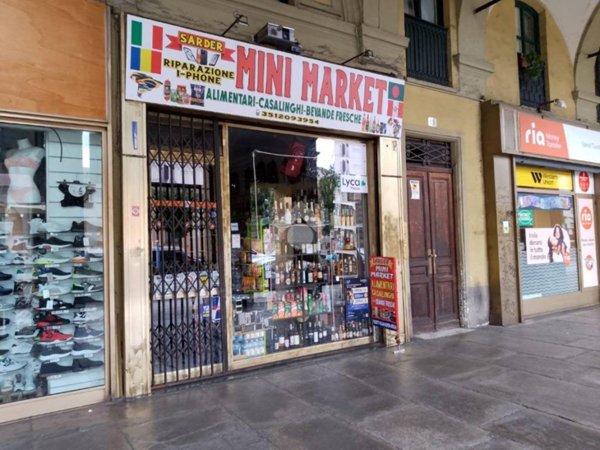 negozio in vendita a Torino in zona San Salvario