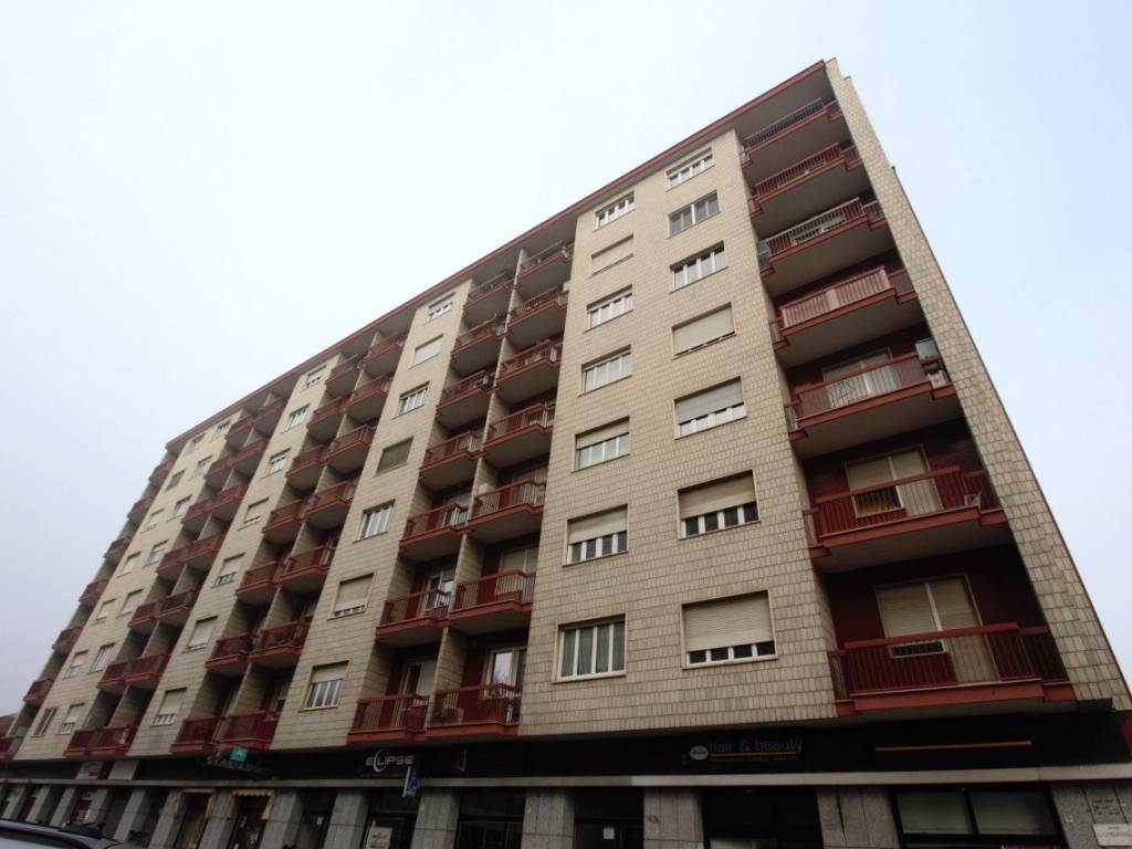 appartamento in vendita a Torino in zona Lucento
