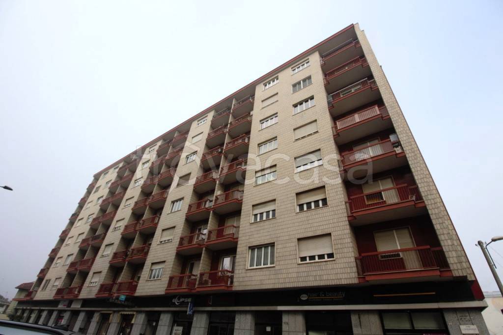 appartamento in vendita a Torino in zona Lucento