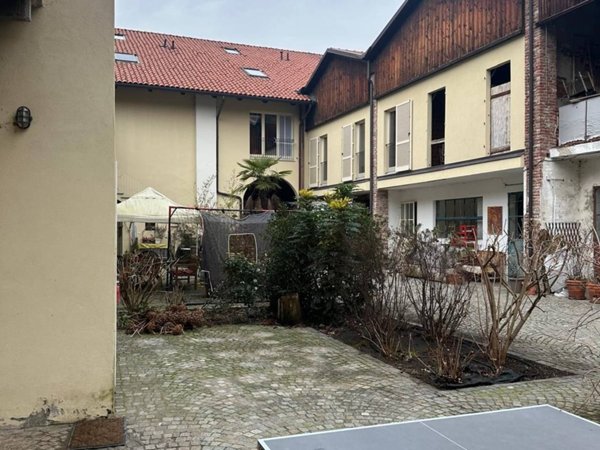 casa indipendente in vendita a Torino in zona Sassi