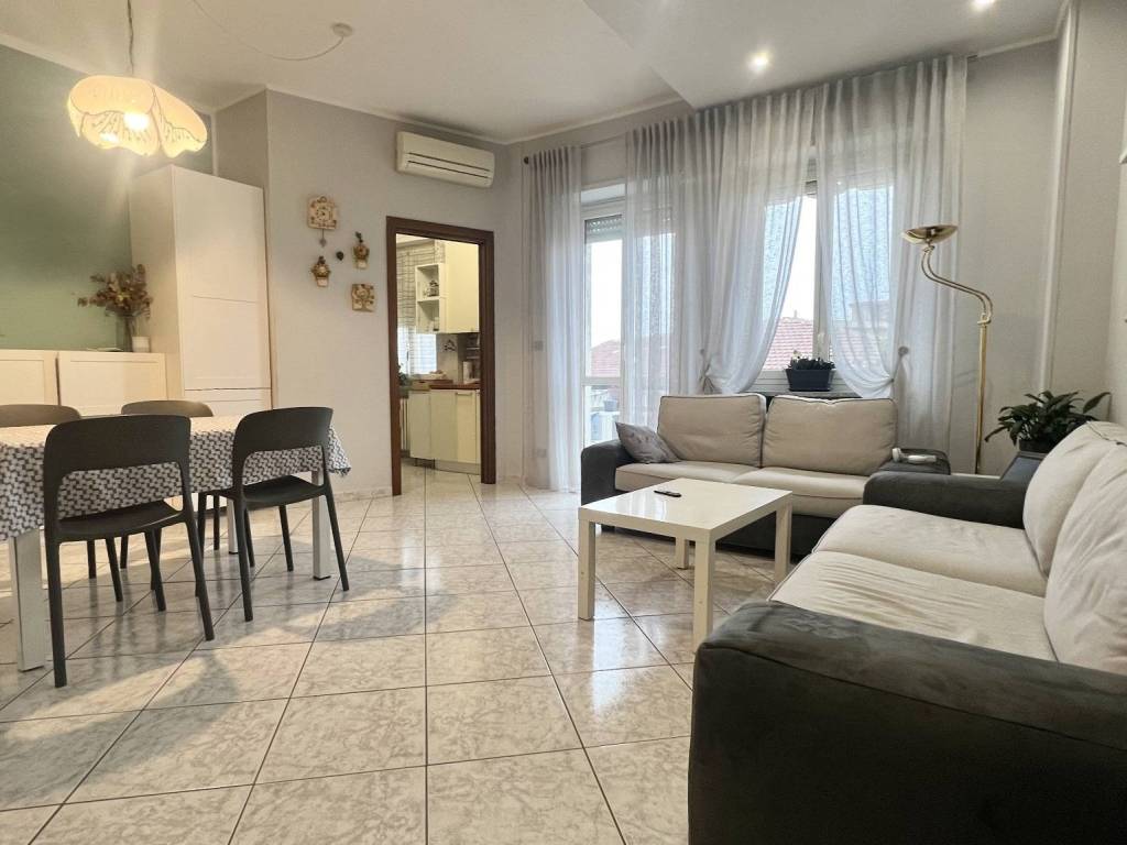 appartamento in vendita a Torino in zona Borgata Vittoria