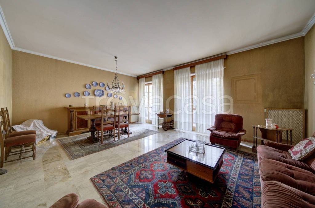 appartamento in vendita a Torino in zona Campidoglio