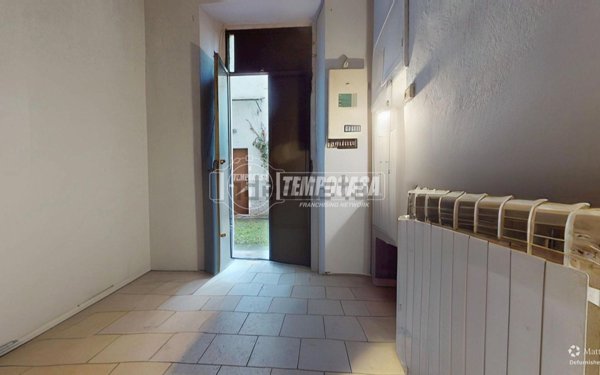 locale commerciale in vendita a Torino in zona Vanchiglia