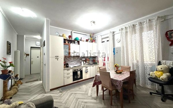 appartamento in vendita a Torino in zona Campidoglio