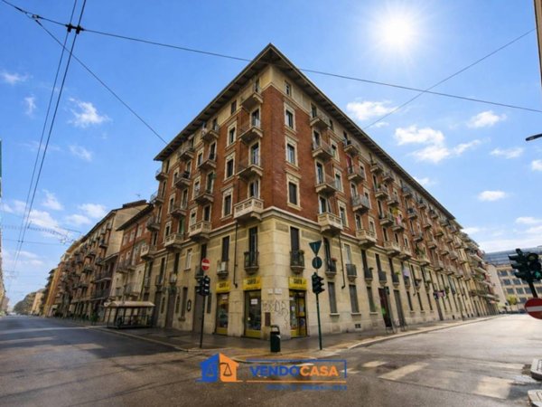 appartamento in vendita a Torino in zona Lingotto