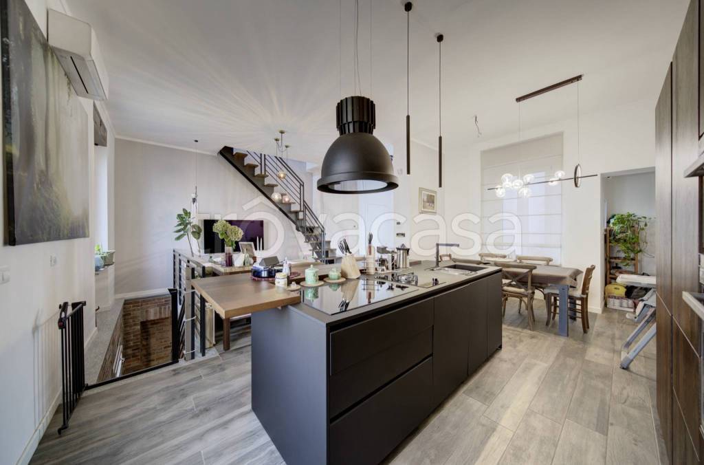 casa indipendente in vendita a Torino in zona Parella