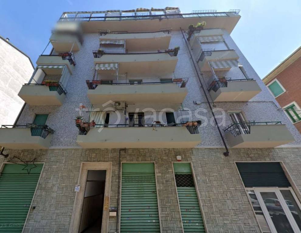 appartamento in vendita a Torino in zona Lingotto