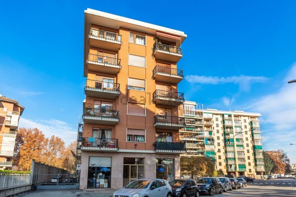 appartamento in vendita a Torino in zona Lucento