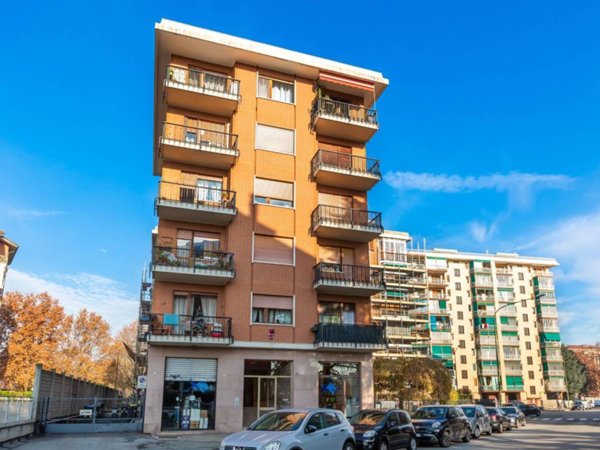 appartamento in vendita a Torino in zona Lucento
