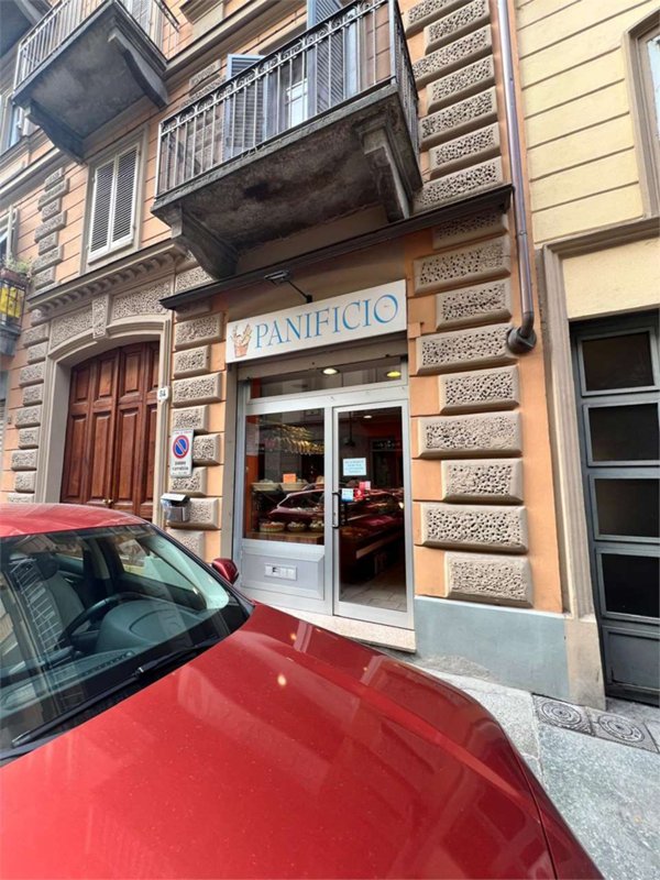 negozio in vendita a Torino in zona Crocetta
