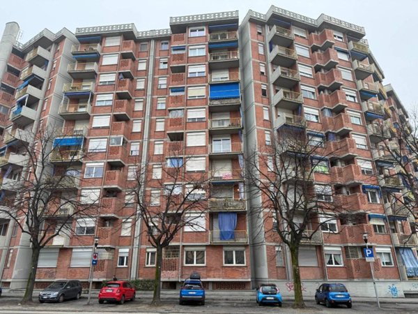 appartamento in vendita a Torino in zona Mirafiori Nord