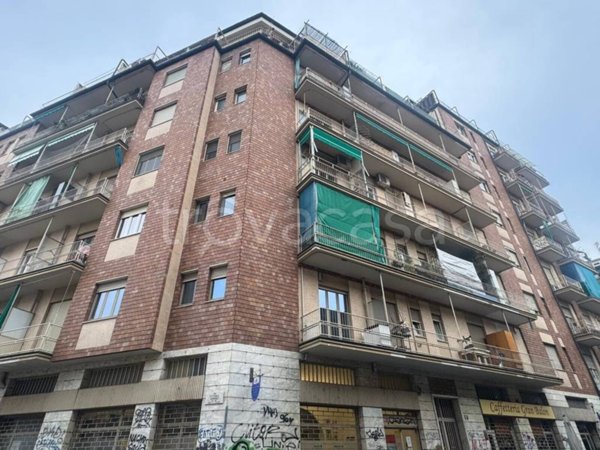 appartamento in vendita a Torino in zona Aurora