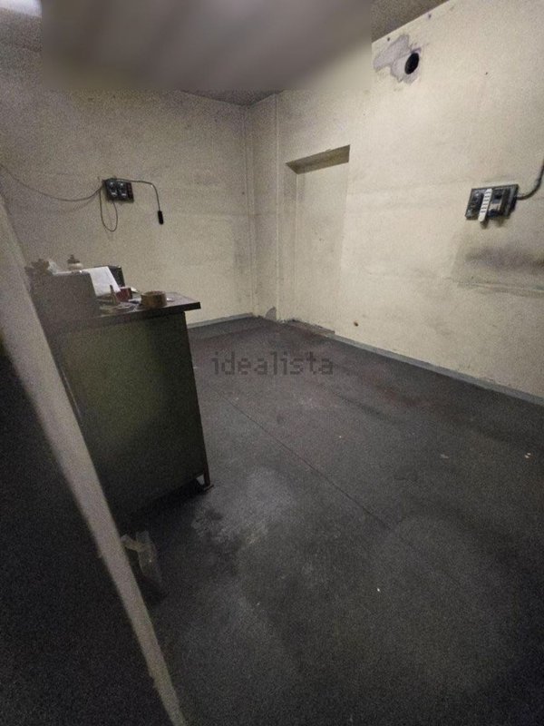locale di sgombero in vendita a Torino in zona Barriera di Milano