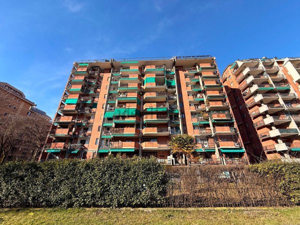 appartamento in vendita a Torino in zona Millefonti