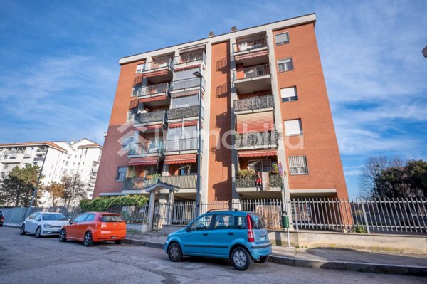 appartamento in vendita a Torino in zona Barca