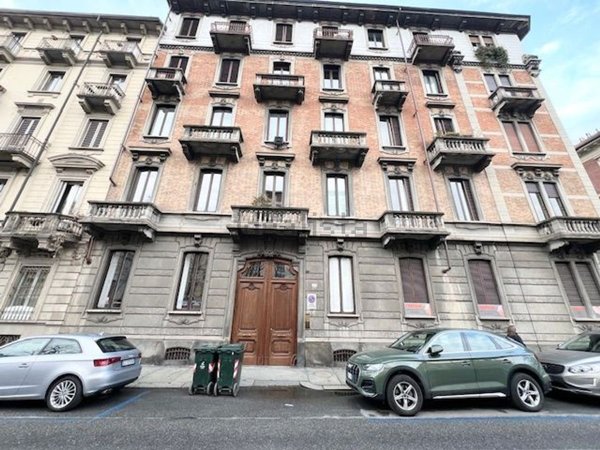 ufficio in vendita a Torino in zona Centro Storico