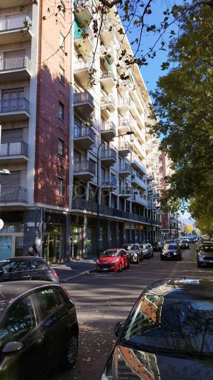 appartamento in vendita a Torino in zona Regio Parco
