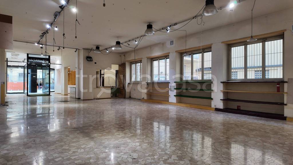 negozio in vendita a Torino in zona Centro Storico