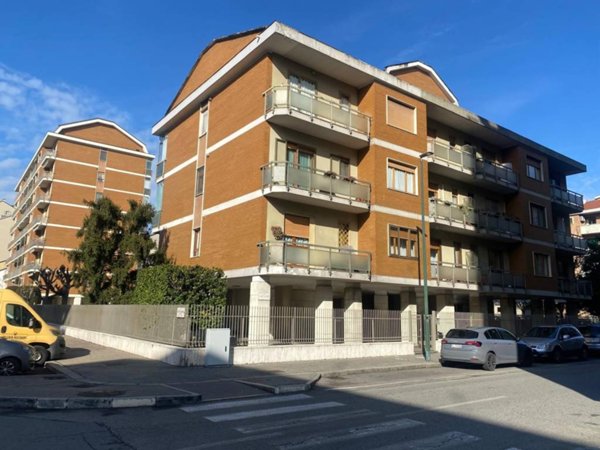 appartamento in vendita a Torino in zona Mirafiori Sud
