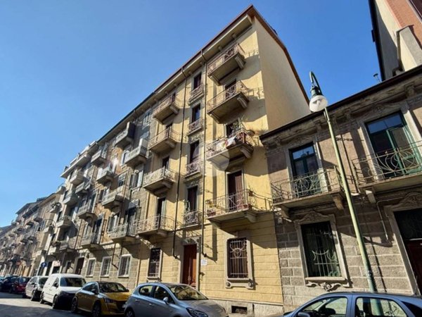 appartamento in vendita a Torino in zona Cenisia