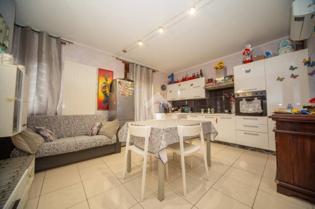 appartamento in vendita a Torino in zona Lucento