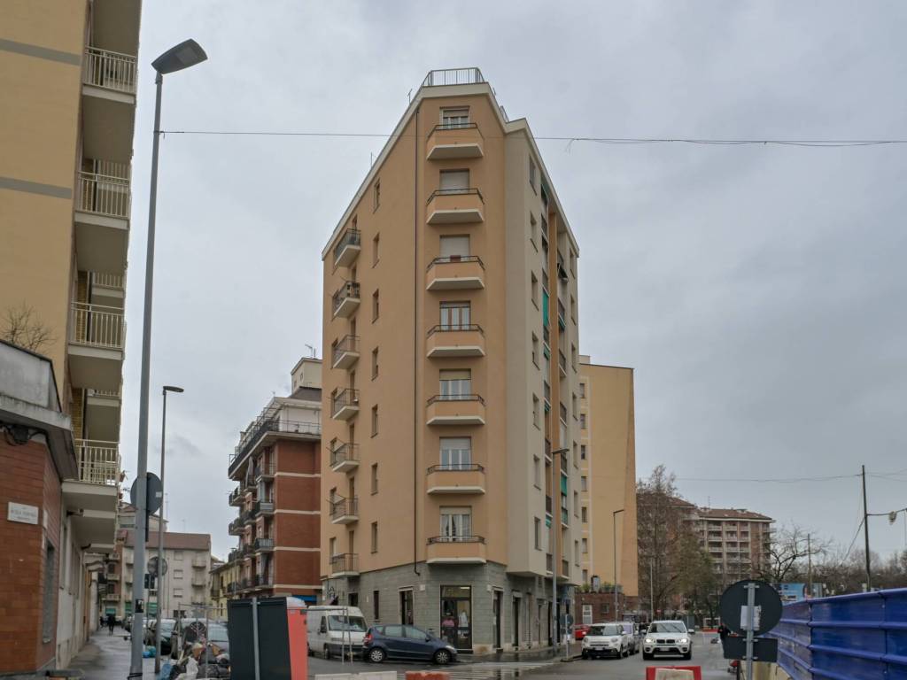 appartamento in vendita a Torino in zona Aurora