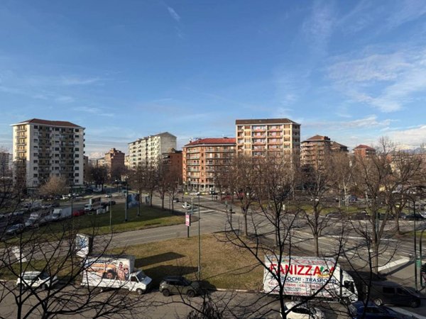 appartamento in vendita a Torino in zona Santa Rita