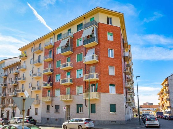 appartamento in vendita a Torino in zona Lucento
