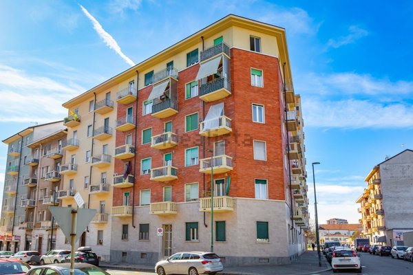 appartamento in vendita a Torino in zona Lucento