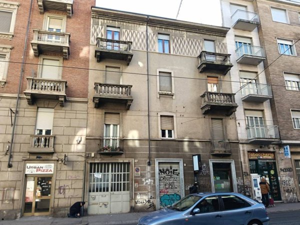 locale commerciale in vendita a Torino in zona Millefonti