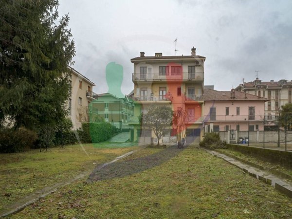 appartamento in vendita a Torino in zona Borgo Po