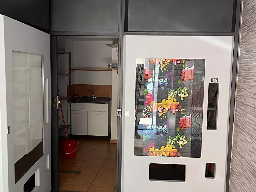 negozio in vendita a Torino in zona San Donato