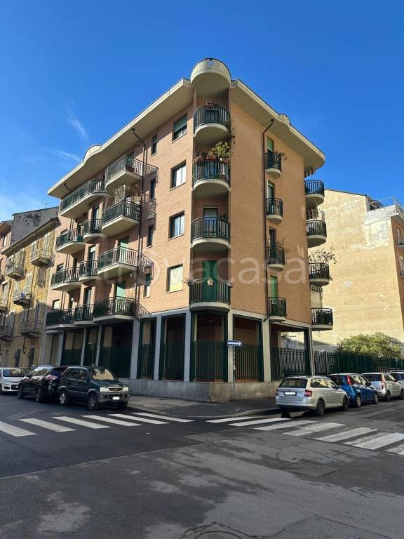 appartamento in vendita a Torino in zona Borgo San Paolo