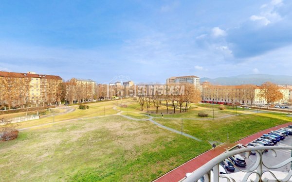 appartamento in vendita a Torino in zona Santa Rita