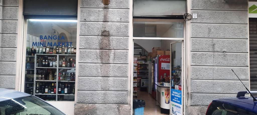 locale commerciale in vendita a Torino in zona San Salvario