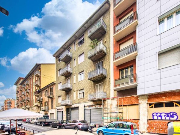 negozio in vendita a Torino in zona Centro Storico