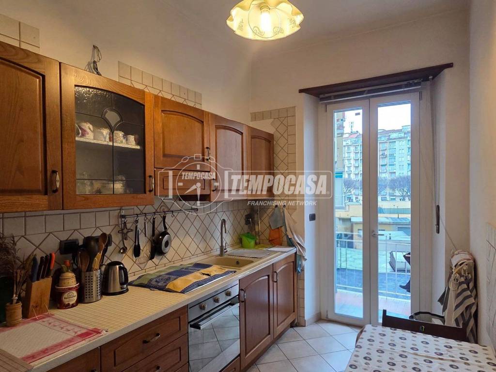 appartamento in vendita a Torino in zona Vallette