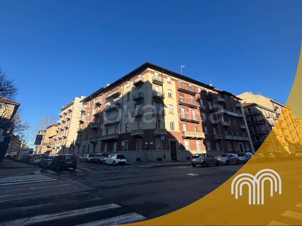 appartamento in vendita a Torino in zona Cit Turin