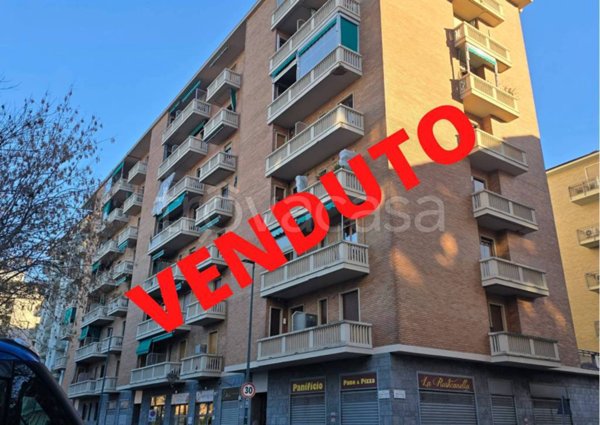 appartamento in vendita a Torino in zona Borgata Vittoria