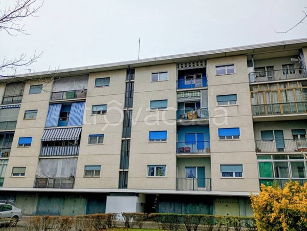 appartamento in vendita a Torino in zona Falchera